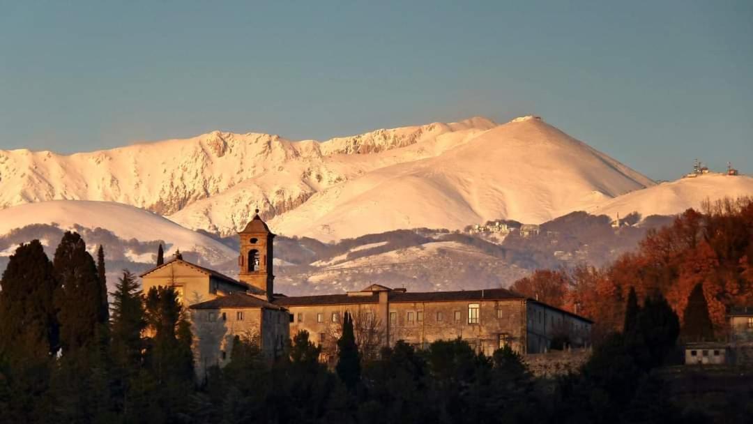Contigliano La Bottega Del Fabbro Affitto Breveヴィラ エクステリア 写真